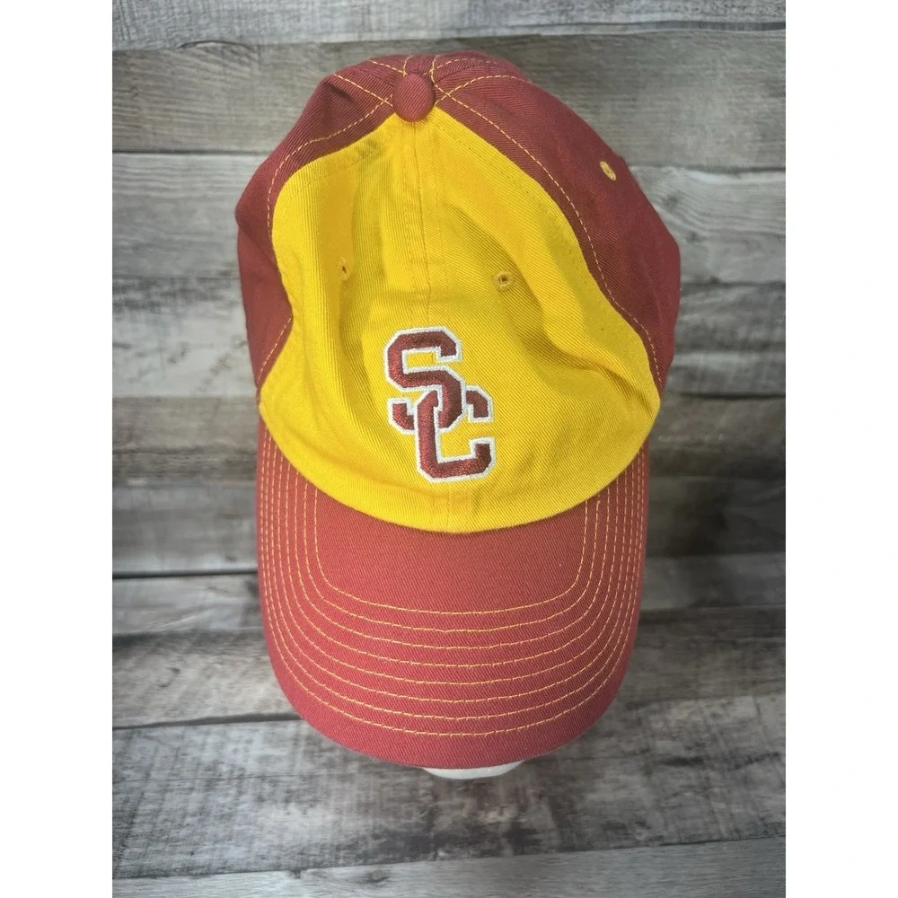Nike NCAA University Of South California Hat‎ Adjustable USC Red Yellow